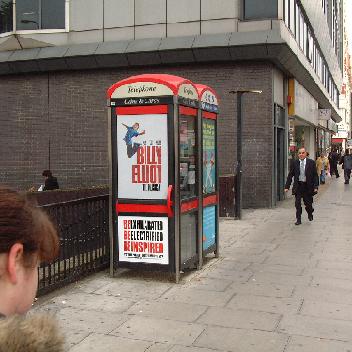 KX plus A St Michaels St W 071005
