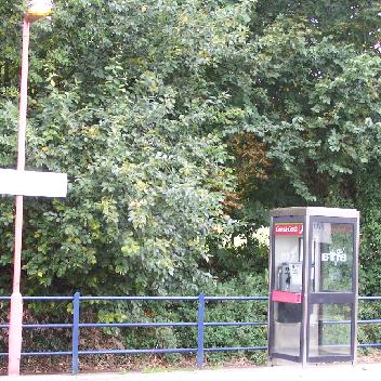KX100C On Platform Shepherdswell Stn 2 071005