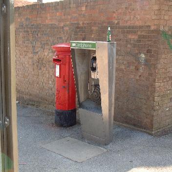 KX420 Cardphone 1 Turpington Lne Brom 040905