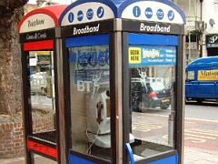 KXPlus B Internet Lewisham Way SE14 041005 