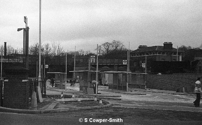 ,BW32,30,,,,Lewisham Bus Stn 1,21041978.jpg