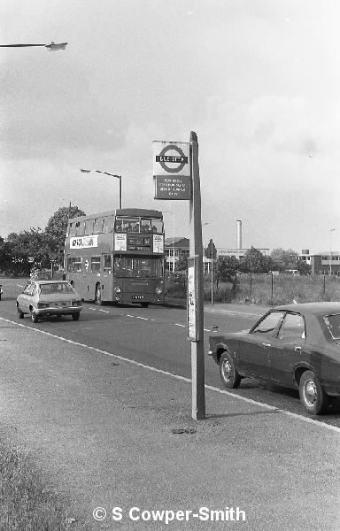 ,BW40,04,,,BUS STOP,CRITALLS CNR,01051978.jpg