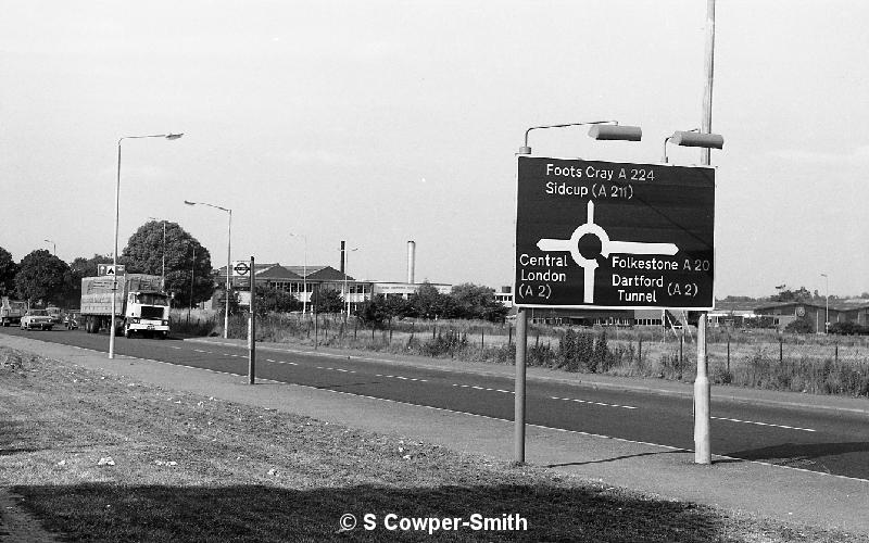 ,BW49,04,,,COMPULSORY BUS STOP FOR SP GARAGE,SEVENOAKS WAY,17071978.jpg