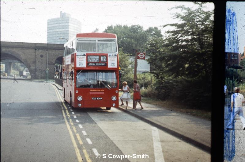 112,S19,13 DMS0019,70 FOS 112 Ealing Broadway 061976.jpg