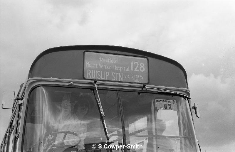 128,BW42,41,,128,RUISLIP STN VIA SHARPS LANE,HILLINGDON SHOW,24061978.jpg