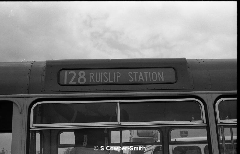 128,BW43,12,,128,RUISLIP STATION,SIDE BLIND,24061978.jpg