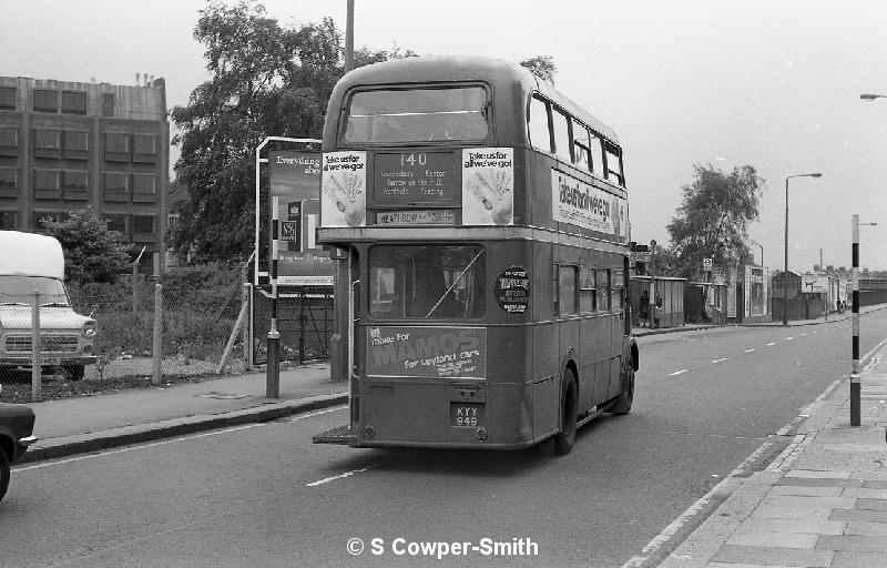 140,BW44,42,RT3220,140,HEATHROW VIA CHERRY LANE CEMETERY,HARROW-ON-THE-HILL,01071978.jpg