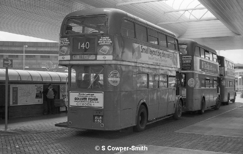 140,BW45,22,RT1301,140,MILL HILL VIA CHERRY LANE CEMETERY,HEATHROW AIRPORT BUS STN,01071978.jpg