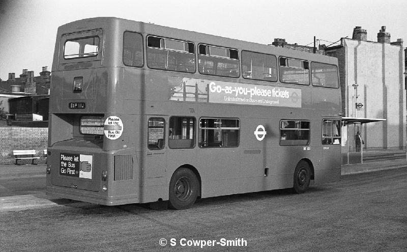 151,BW48,32,DMS0111,151,151,LEWISHAM BUS STN,21071978.jpg