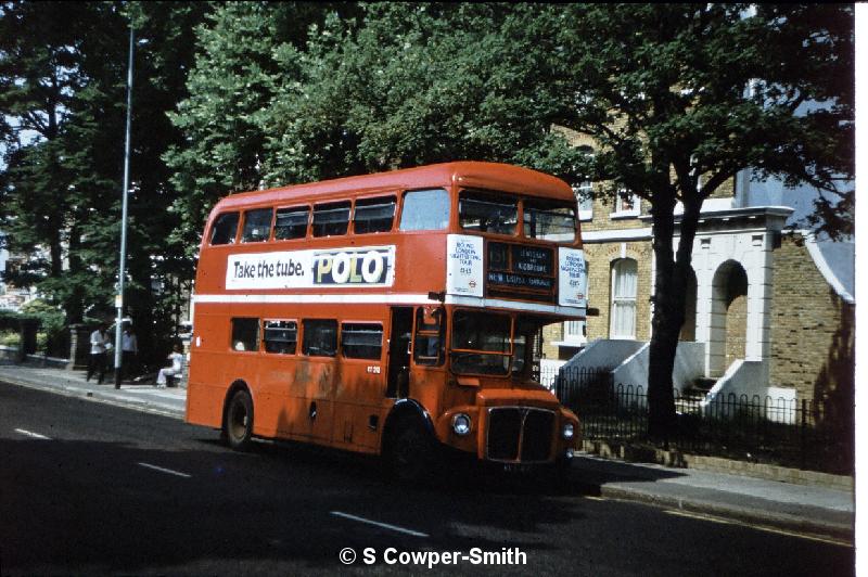 151,S19,32 RM0117 FOS 151 New Cross Garage 071976.jpg