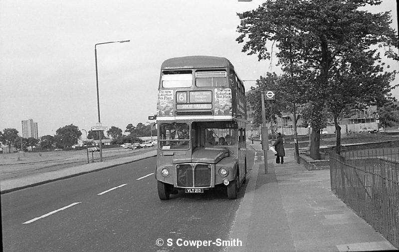 161,BW59,36,RM0213,161,SIDCUP GARAGE,WOOLWICH COMMON,AUG1978.jpg