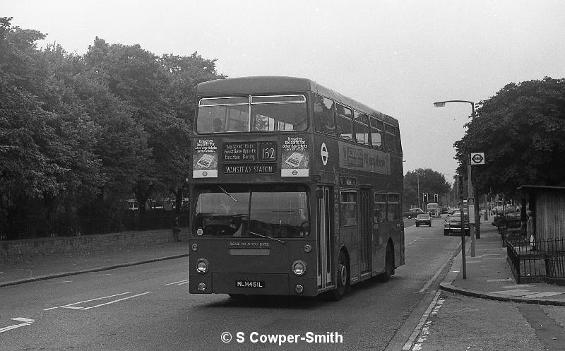 162,BW57,18,DMS1451,162,Wanstead Station,Barking,Aug 1978.jpg