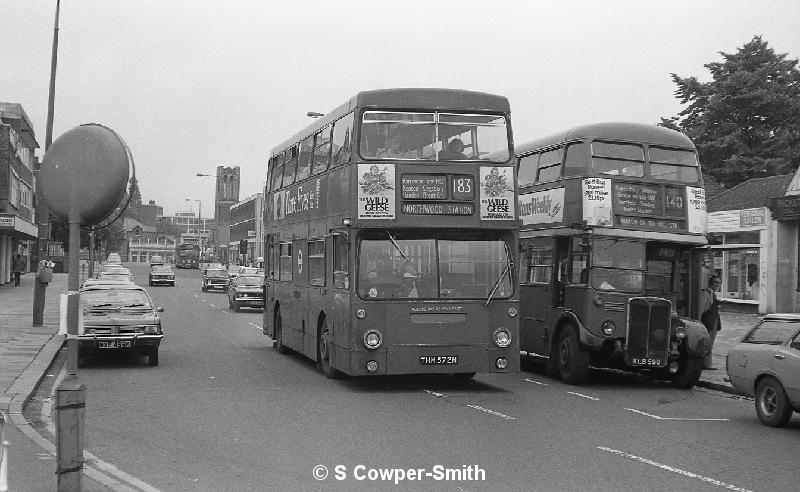 183,BW44,37,DMS572,183,NORTHWOOD STATION,HARROW-ON-THE-HILL STN,01071978.jpg