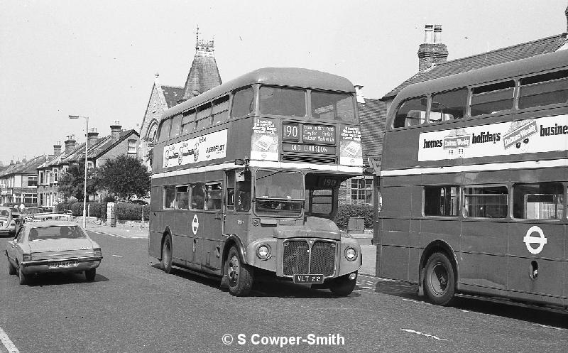 190,BW52,36,RM0022,190,OLD COULSDON,SOUTH CROYDON GARAGE,01081978.jpg