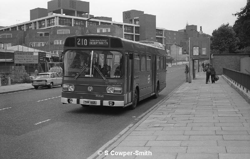 210,BW45,02,LS186,210,FINSBURY PARK STN,ARCHWAY,01071978.jpg