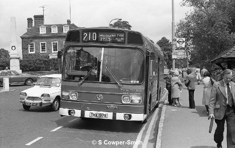 210,BW45,08,LS197,210,HAMPSTEAD HTH JACK STRAW'S CASTLE,HAMPSTEAD,01071978.jpg