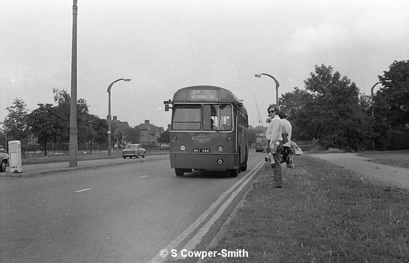 219,BW59,30,RF471,219,WEYBRIDGE STN,HERSHAM,AUG1978.jpg