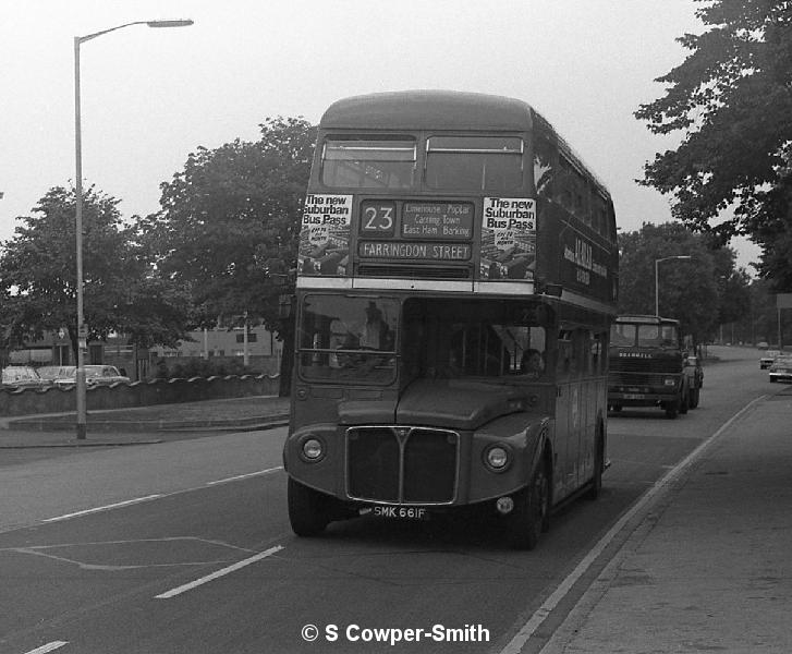 23,BW57,40,RML2661,23,Farringdon Street,Barking,Aug 1978.jpg