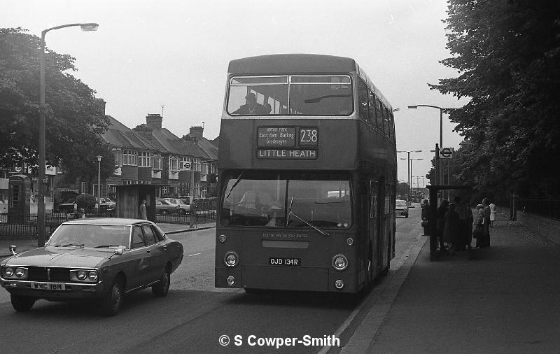 238,BW57,21,DMS2134,238,Little Heath,Barking,Aug 1978.jpg