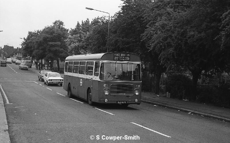 251,BW44,32,BL67,251,ARNOS GROVE STN,HARROW-ON-THE-HILL,01071978.jpg