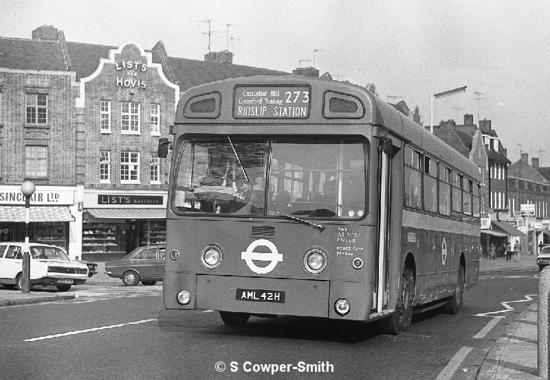 273,BW39,28,SM042,273,RUISLIP STATION,GREENFORD BDWY,01051978.jpg