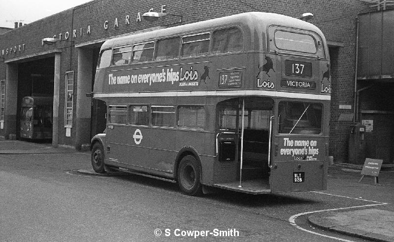 37,BW48,14,RM0928,37,VICTORIA,GILLINGHAM ST GARAGE,16071978.jpg