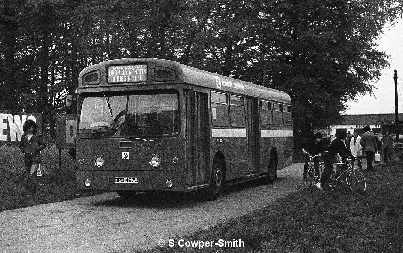 410,BW37,11,SM467,410,BROMLEY NTH STN AND BIGGIN HILL,BIGGIN HILL AIRPORT,20051978.jpg