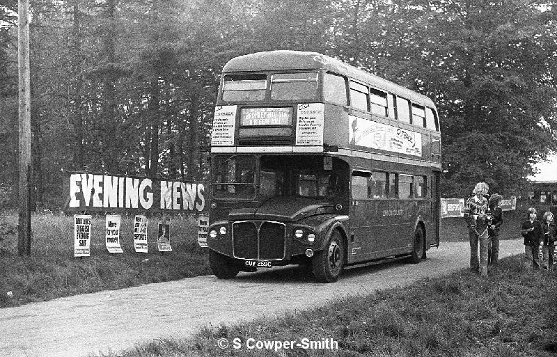 410,BW37,15,RCL2259,410,BROMLEY NTH STN AND BIGGIN HILL,BIGGIN HILL AIRPORT,20051978.jpg