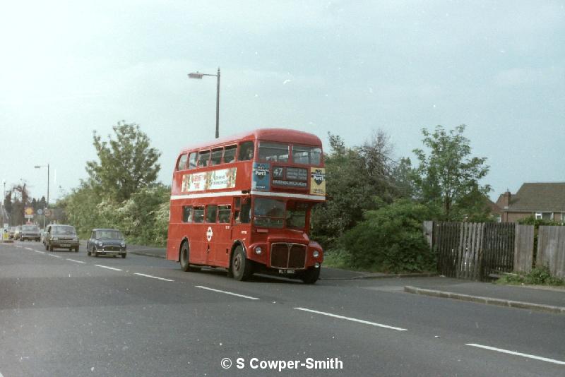 47,CL01,16,RM0982,47,Farnborough,Bromley Garage,081976.JPG