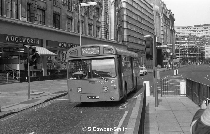 507,BW61,33,MBA574,507,VICTORIA STN & WATERLOO STN VIA LAMBETH BRIDGE,VICTORIA,01091978.jpg