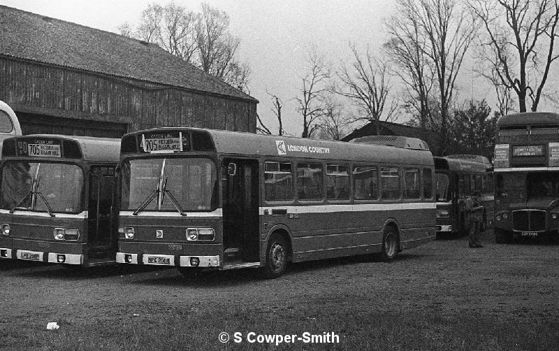 705,BW37,07,SNB250,705,VICTORIA AND BIGGIN HILL,BIGGIN HILL AIRPORT,20051978.jpg