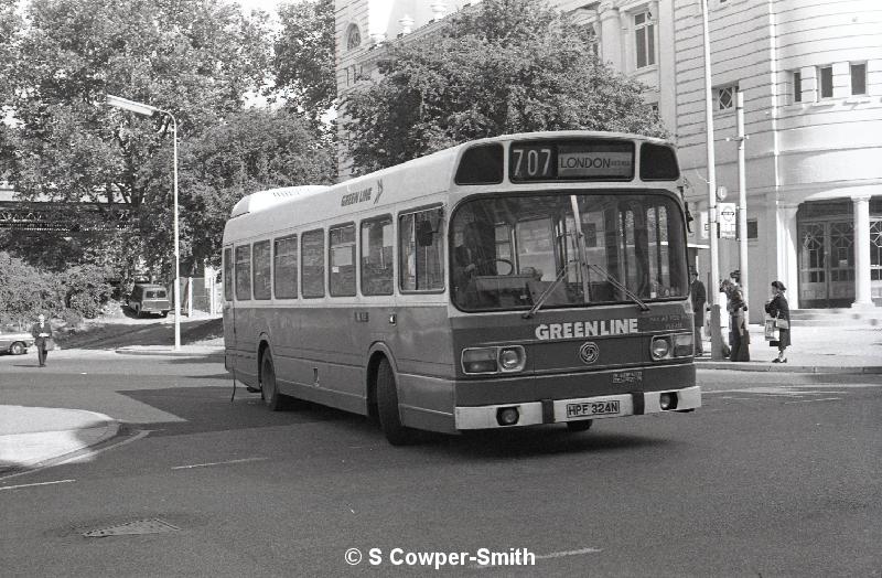 707,BW61,20,SNC174,707,LONDON VICTORIA VIA BRENT CROSS,GOLDERS GREEN,01091978.jpg