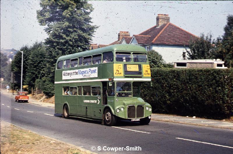 719,S19,23 RCL2220 FOS 719 Brands Hatch 180776.jpg