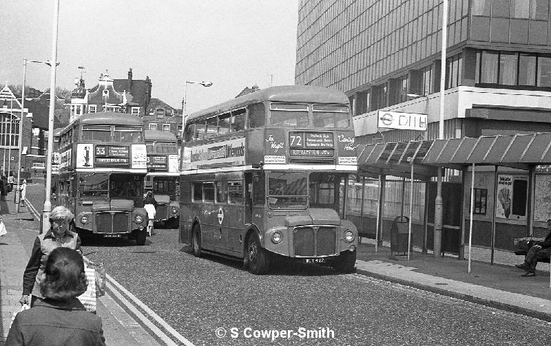 72,BW38,22,RM0427,72,ROEHAMPTON EARL SPENCER,HAMMERSMITH BUS STN,01051978.jpg