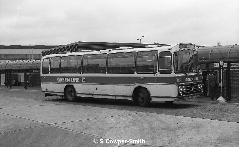 727,BW44,05,RS40,727,CRAWLEY,HEATHROW AIRPORT BUS STN,01071978.jpg