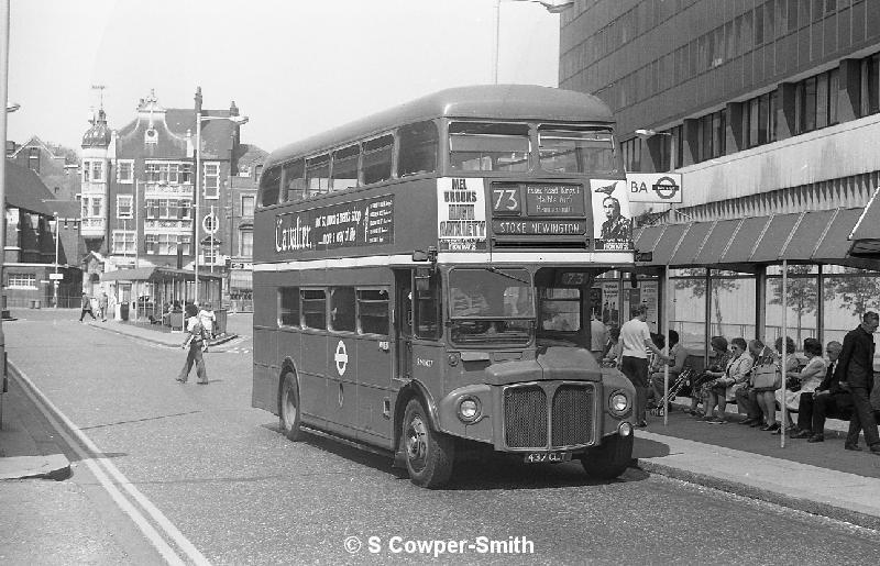 73,BW41,15,RM1437,73,STOKE NEWINGTON,HAMMERSMITH BUS STN,21051978.jpg