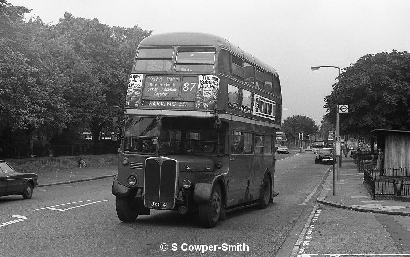 87,BW57,15,RT0678,87,Barking Blakes Corner,Barking,Aug 1978.jpg