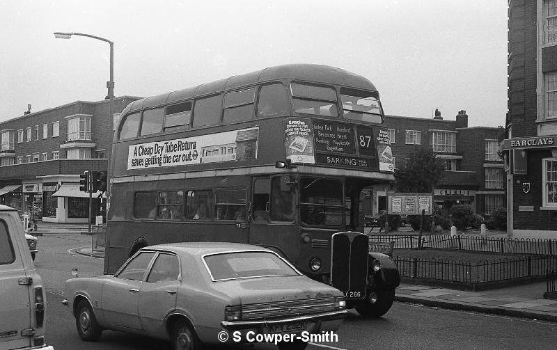 87,BW57,22,RT0449,87,Barking Blakes Corner,Barking,Aug 1978.jpg