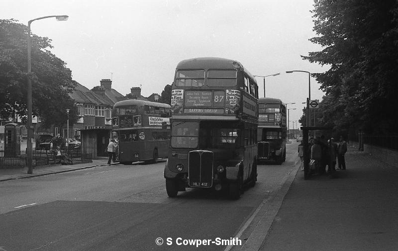 87,BW57,23,RT0595,87,Barking Garage,Barking,Aug 1978.jpg