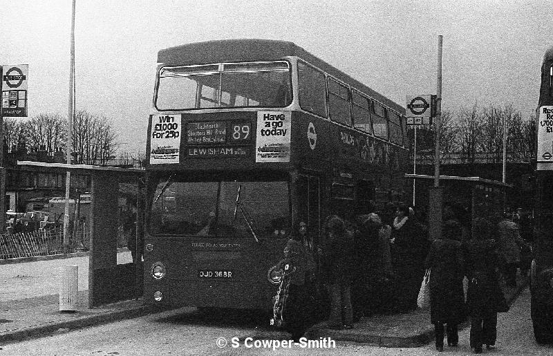 89,BW33,37,DMS2368,89,LEWISHAM BUS STATION,LEWISHAM,220478.jpg