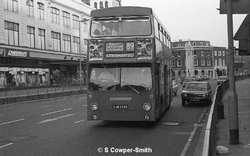 89,BW48,35,DMS2352,89,LEWISHAM BUS STATION,LEWISHAM HIGH ST,21071978.jpg