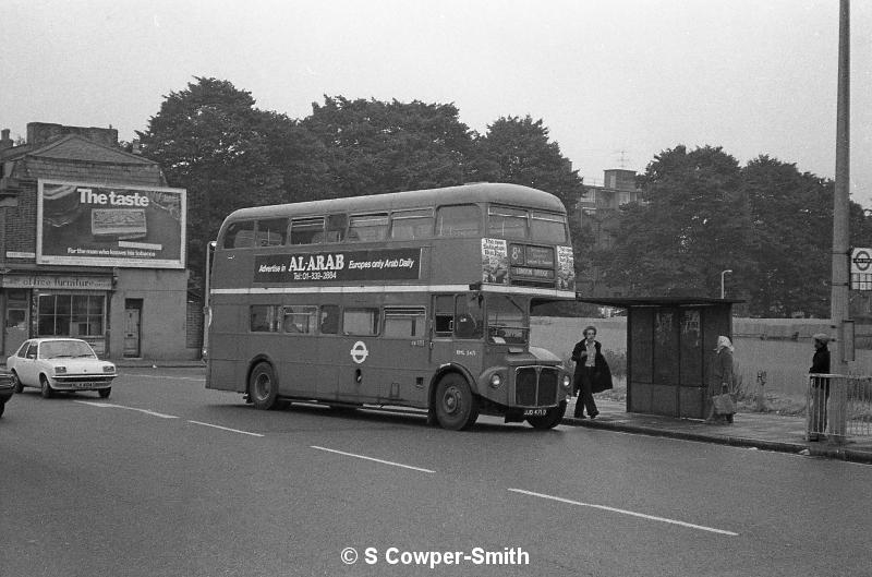 8A,BW60,08,RML2471,8A,LONDON BRIDGE,ROMAN RD,SEPT 1978.jpg