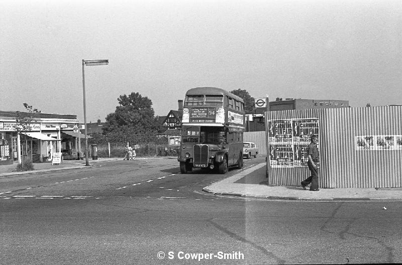 94,BW54,30,RT3871,94,PETTS WOOD STATION,PETTS WOOD STN BR5 ,01081978.jpg