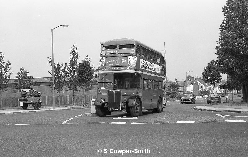 94,BW55,29,RT2623,94,LEWISHAM BUS STATION,BROMLEY COMMON CROWN,01081978.jpg