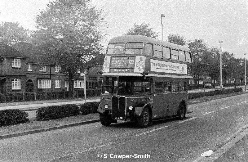 BW03,33 RT0687 122 CRYSTAL PALACE ELTHAM GREEN OCT76.jpg