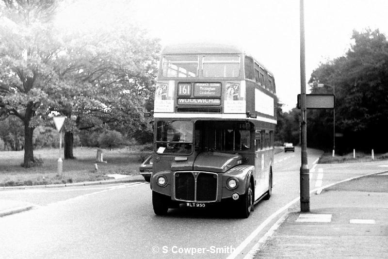 BW05,27 RM0950 161 WOOLWICH POWIS STREET CHISLEHURST 101976.JPG