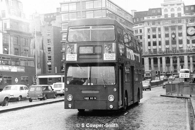 BW06,02 DM1093 London Bridge RLST 101976.JPG