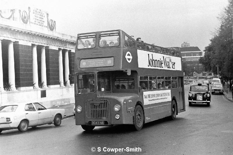 BW06,08 OM4 TOWER OF LONDON RLST 101976.JPG