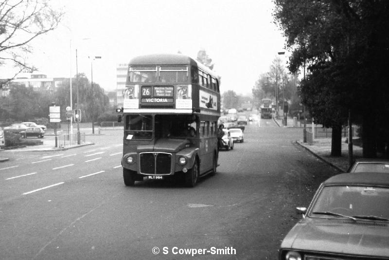 BW07,31,RM0964,FINCHLEY RD,26,VICTORIA,101976.JPG