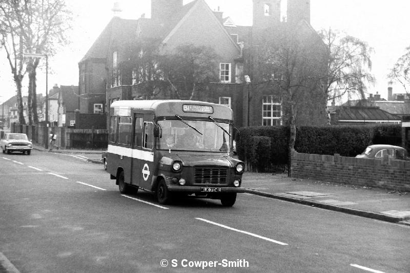 BW08,05,FS4,NEW ELTHAM,B1,ELTHAM CHURCH,111976.JPG